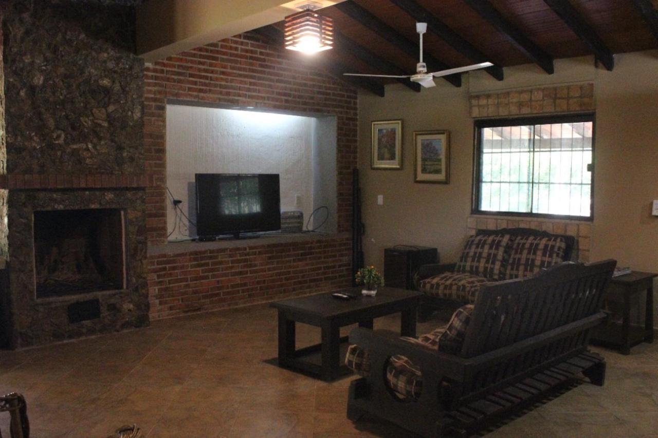 Posada San Miguel Paraguari Eksteriør bilde